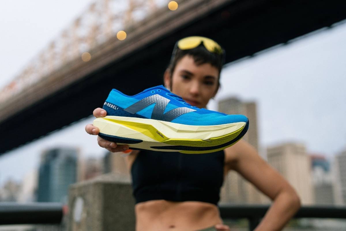 FuelCell Rebel v4_ o novo tênis da New Balance para corredores de todos os níveis capa