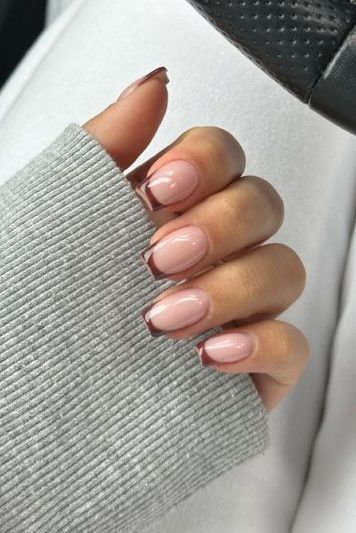 unhas francesinhas cappuccino