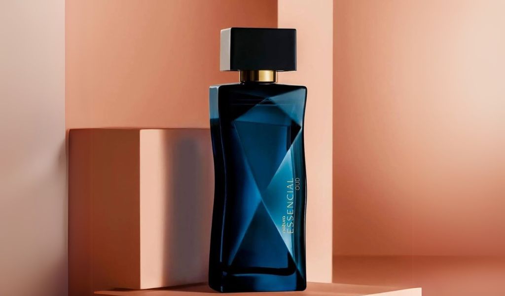 Essencial Oud perfume brasileiro da Natura