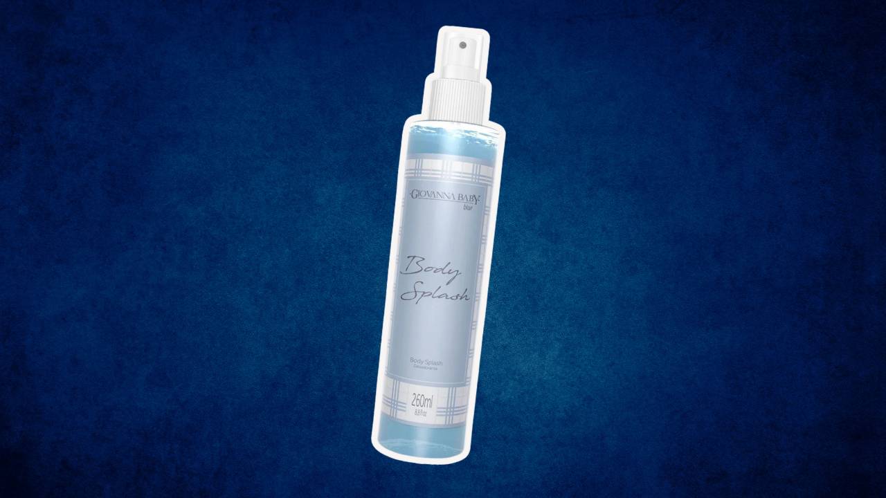 Body Splash Giovanna Baby Blue sobre um fundo azul escuro