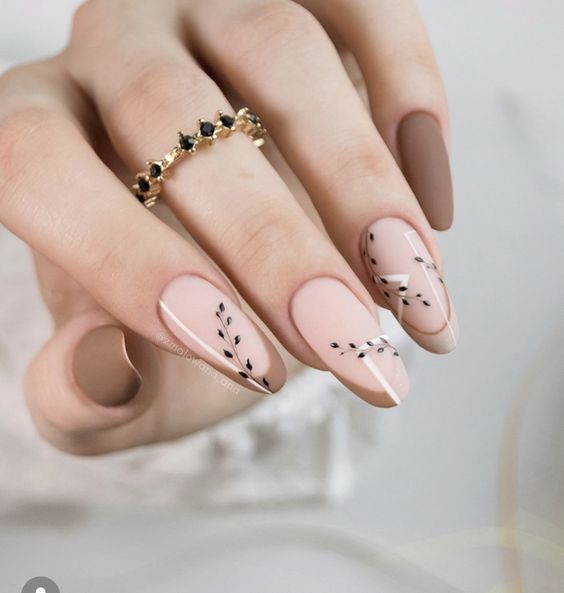 unhas encapsuladas delicadas nude