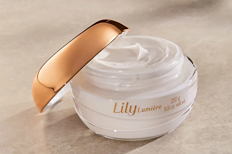 Lily Lumiere Hidratante corporal acetinado